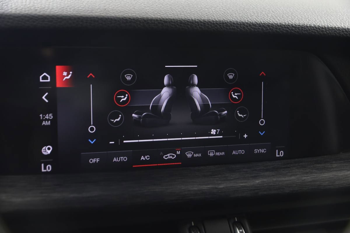 Used 2020 Alfa Romeo Stelvio w/ Nero Edizione RWD image 33