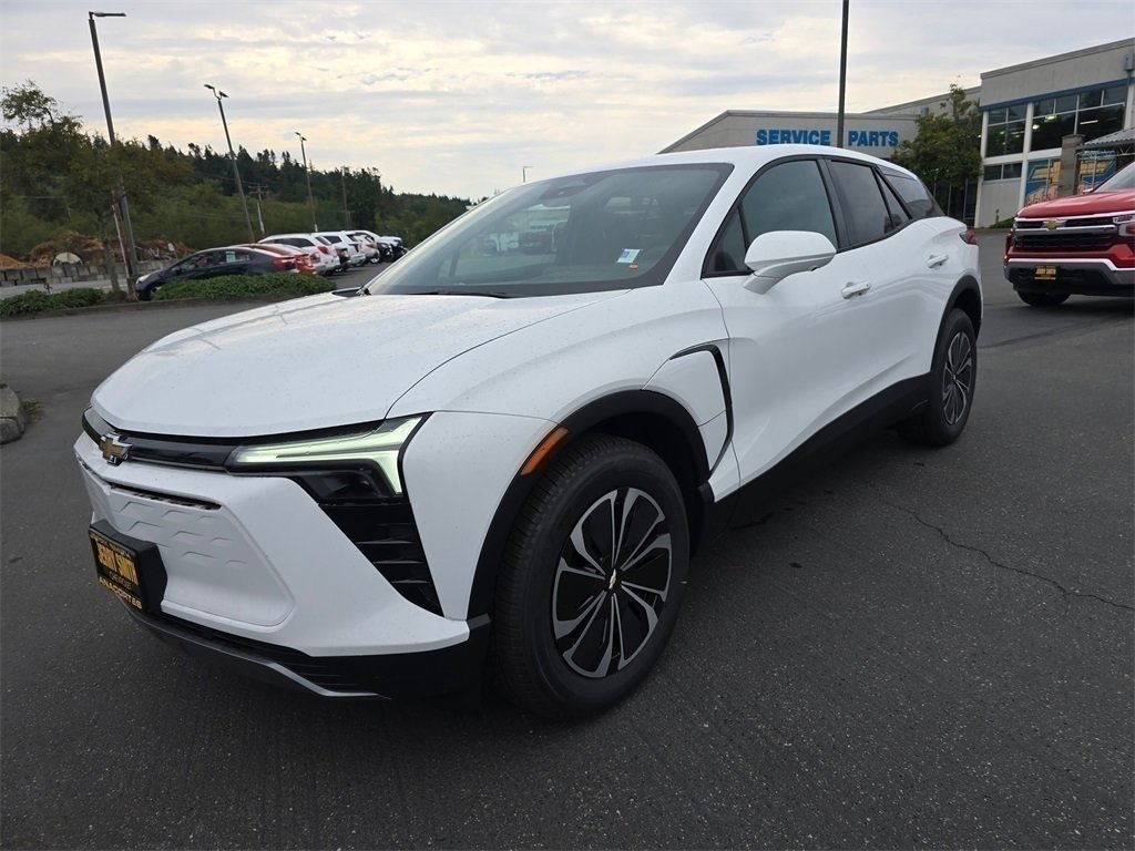 New 2025 Chevrolet Blazer EV LT image 9