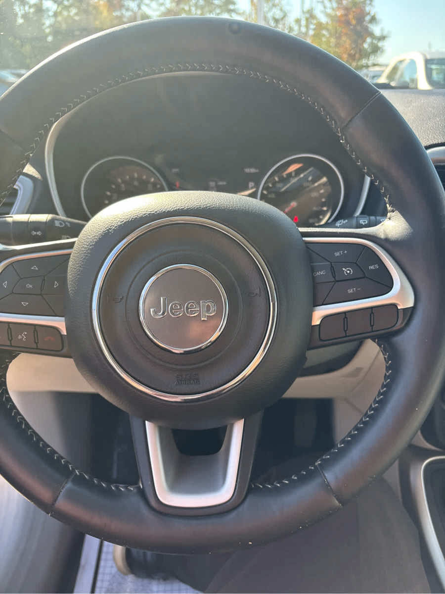 Used 2018 Jeep Compass Latitude w/ Popular Equipment Group AWD/4WD image 13