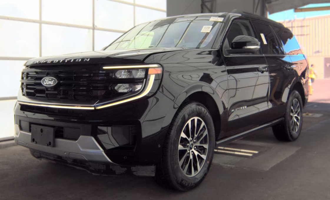 Used 2025 Ford Expedition Platinum