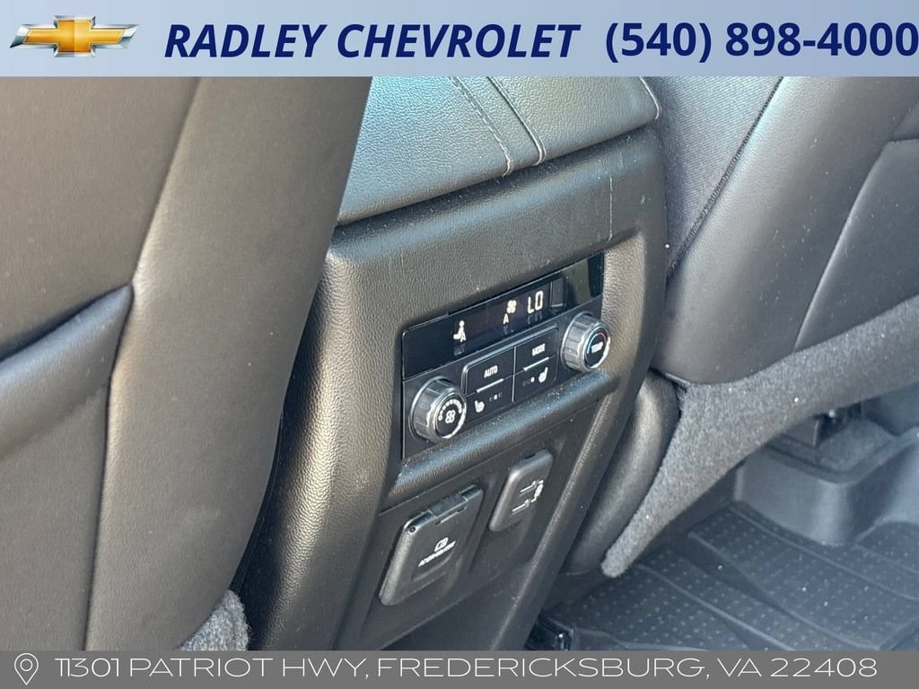 Used 2023 Chevrolet Traverse High Country w/ LPO, Cargo Package AWD/4WD image 13