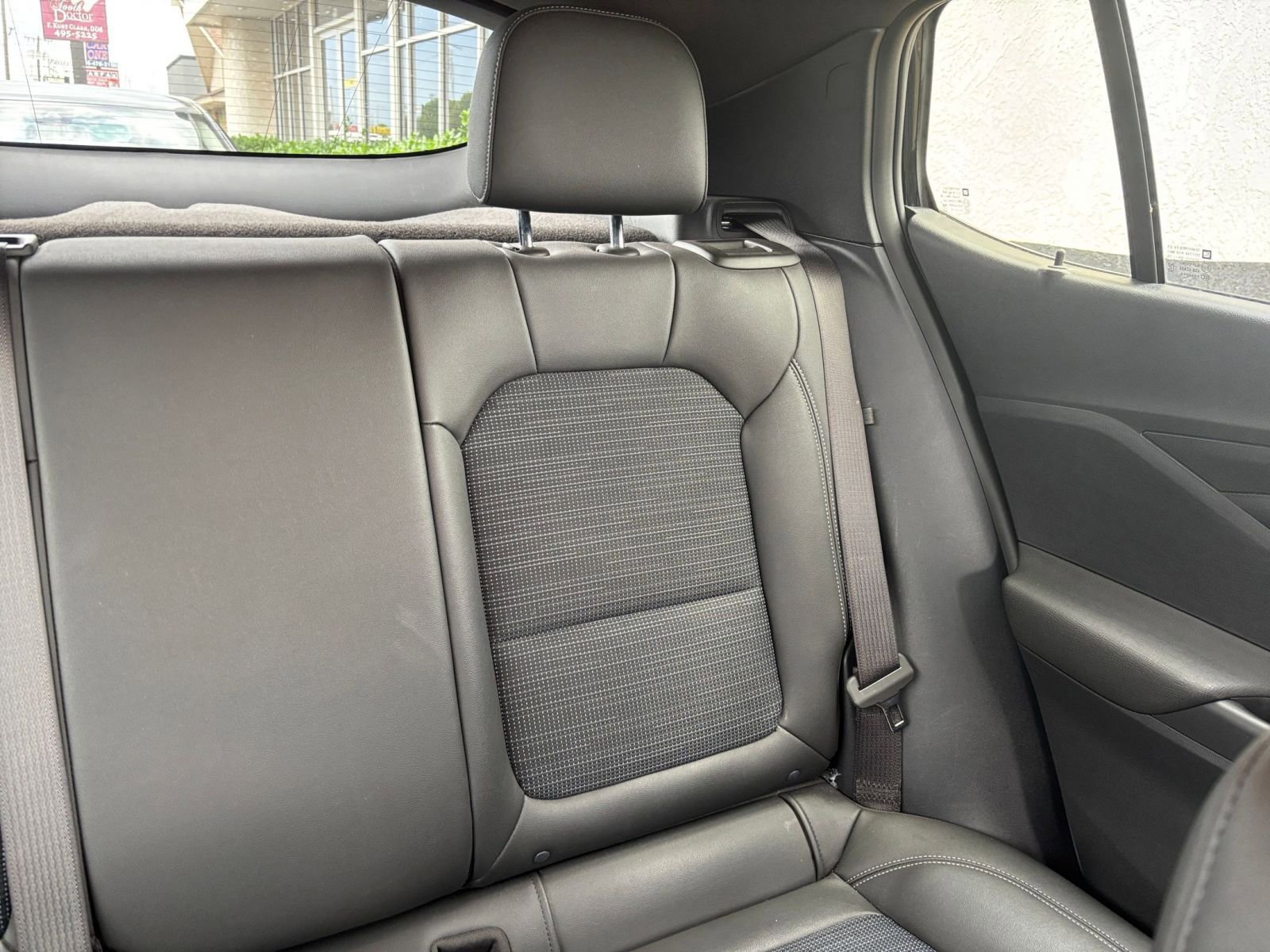 Used 2025 Buick Envista Preferred FWD image 36