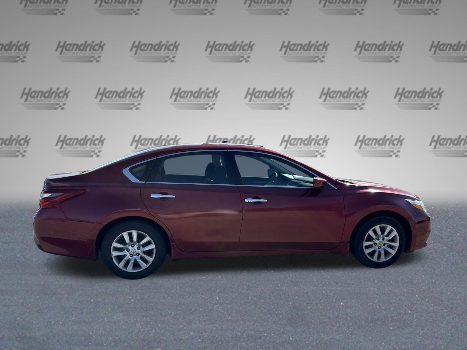 Used 2018 Nissan Altima 2.5 S w/ S Convenience Package image 9