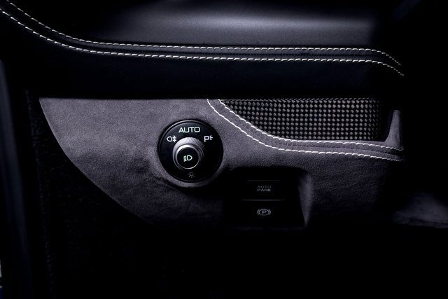 Used 2023 Ferrari F8 Tributo image 41