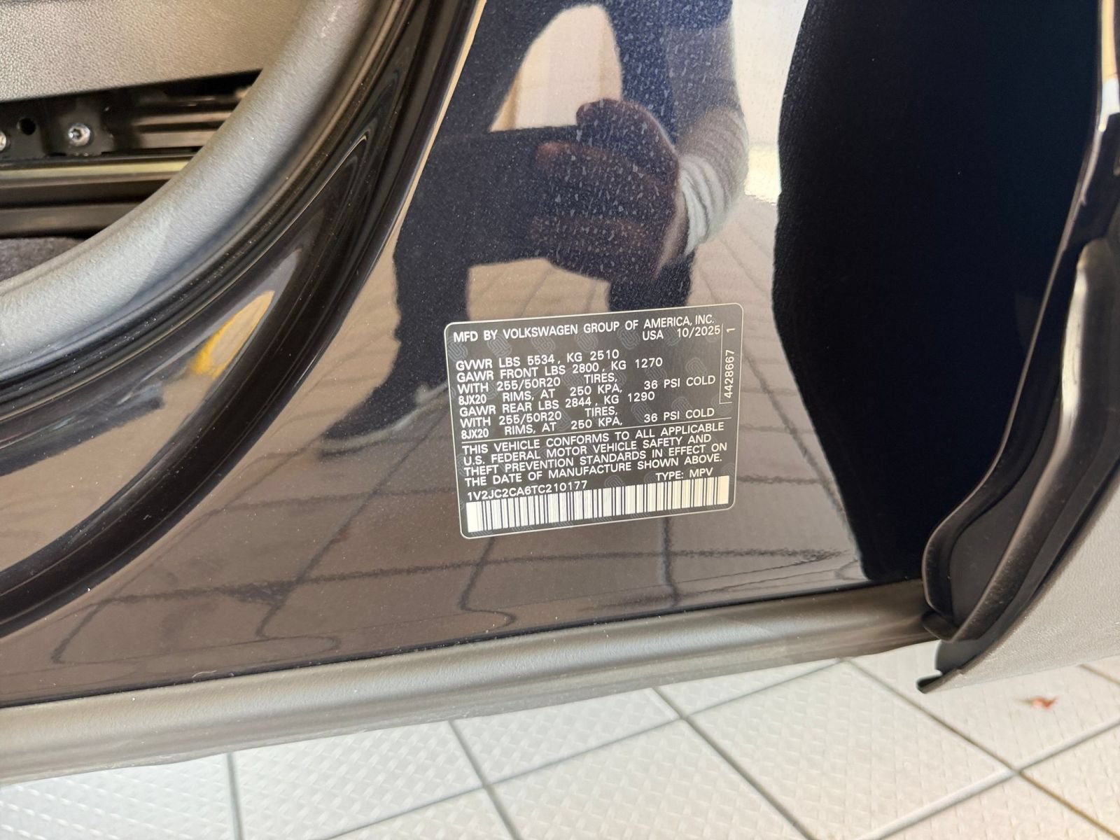Used 2026 Volkswagen Atlas Cross Sport SE FWD image 29