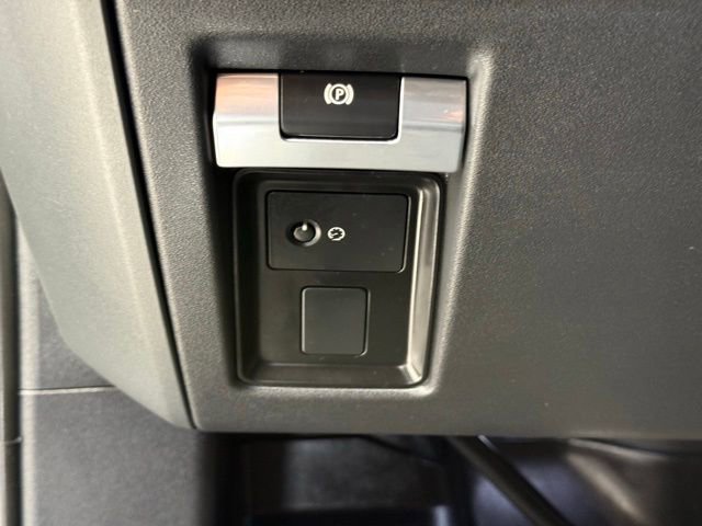 Used 2023 Land Rover Defender 130 X AWD/4WD image 37