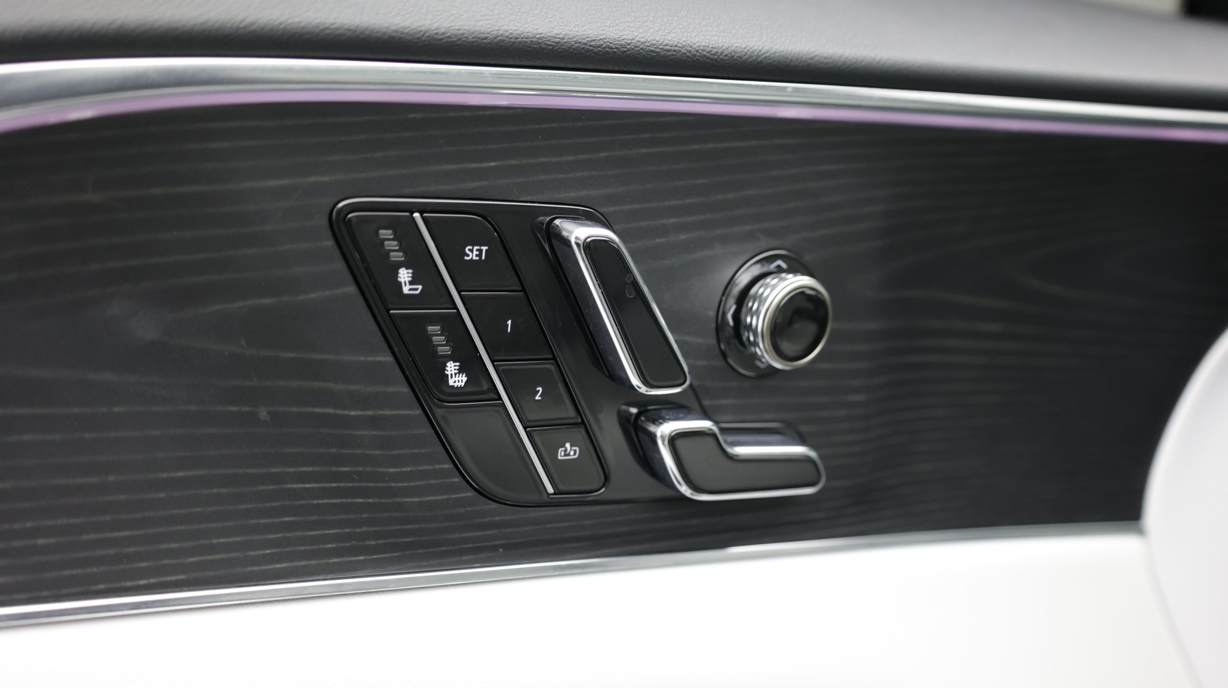 Used 2024 Cadillac Lyriq Luxury RWD image 13