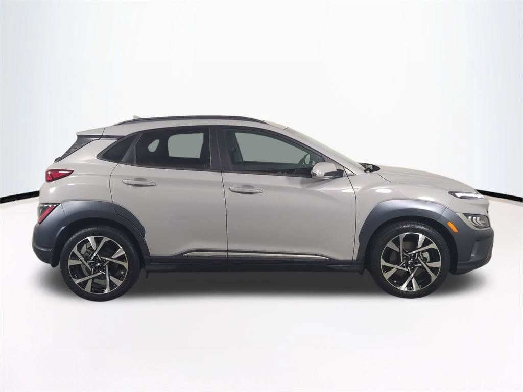 Used 2023 Hyundai Kona Limited w/ Cargo Package FWD image 4