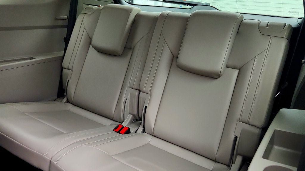 Used 2018 Volkswagen Atlas SEL FWD image 22