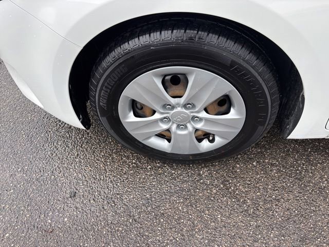Used 2017 Kia Forte LX FWD image 37