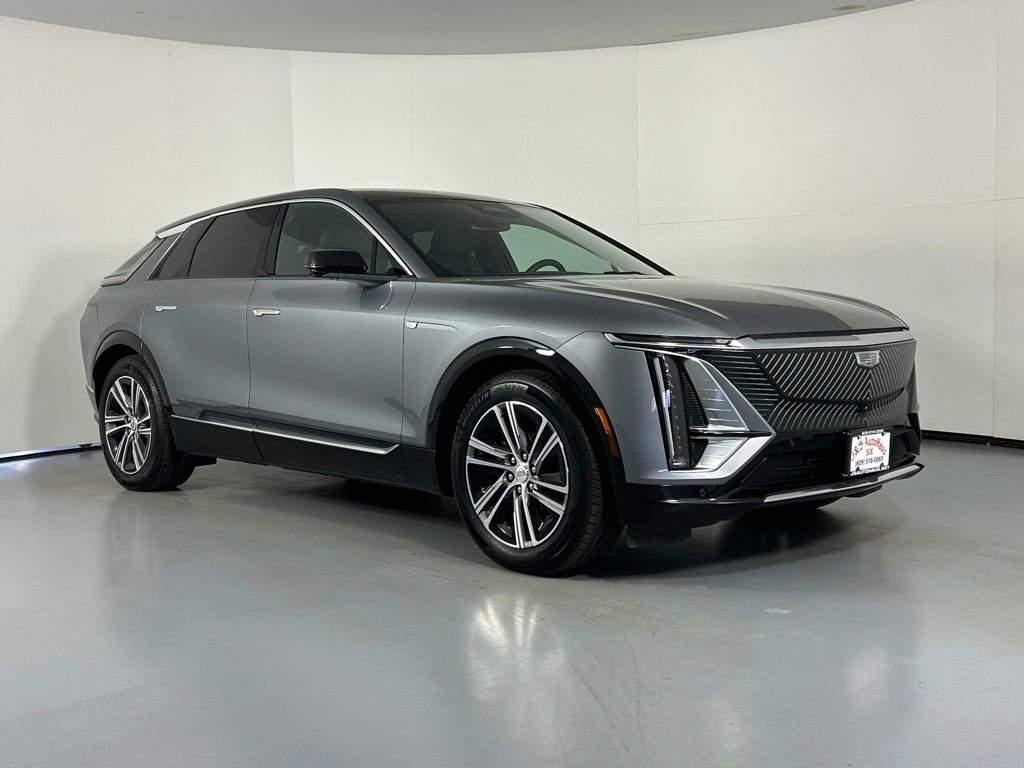 Used 2023 Cadillac Lyriq AWD image 1