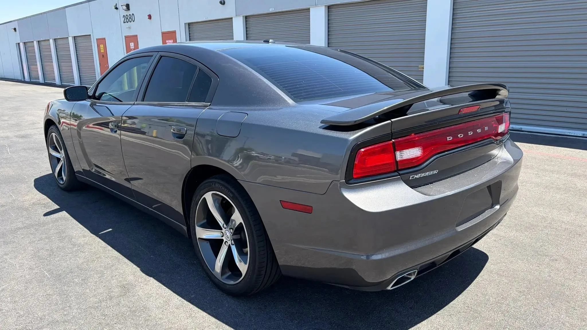 Used 2014 Dodge Charger SXT RWD image 3