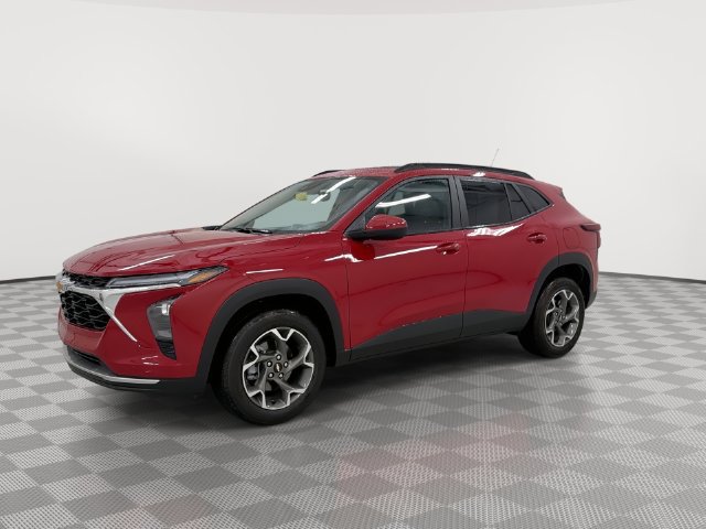 Certified 2026 Chevrolet Trax LT w/ Sunroof Package FWD image 7