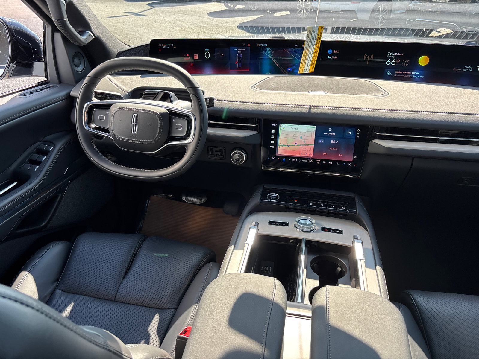 New 2025 Lincoln Navigator Reserve w/ Jet Appearance Package image 31