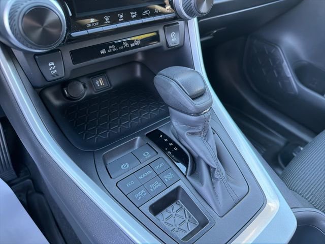 Certified 2024 Toyota RAV4 LE image 25