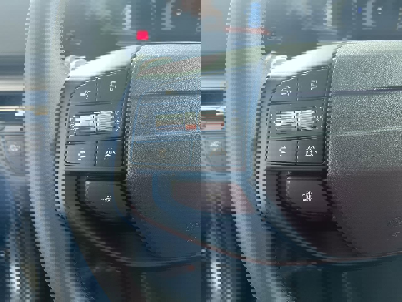 New 2026 Kia Sportage S image 18