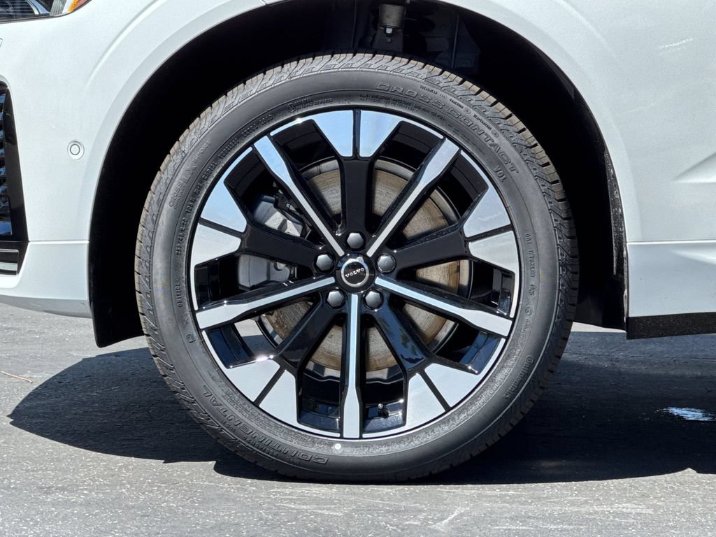 New 2026 Volvo XC60 T8 Plus w/ Protection Package Premier AWD/4WD image 25