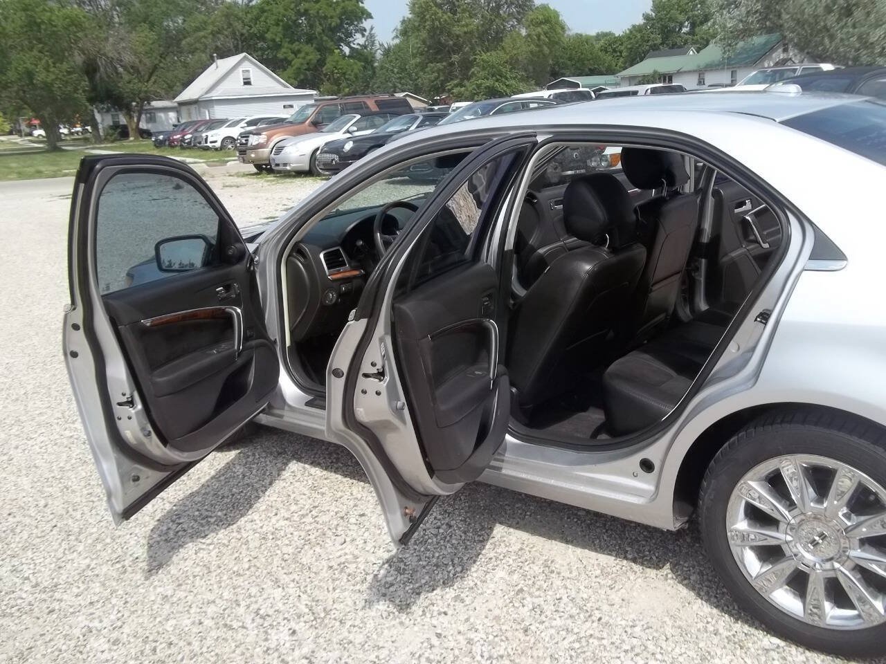 Used 2012 Lincoln MKZ Hybrid FWD image 9