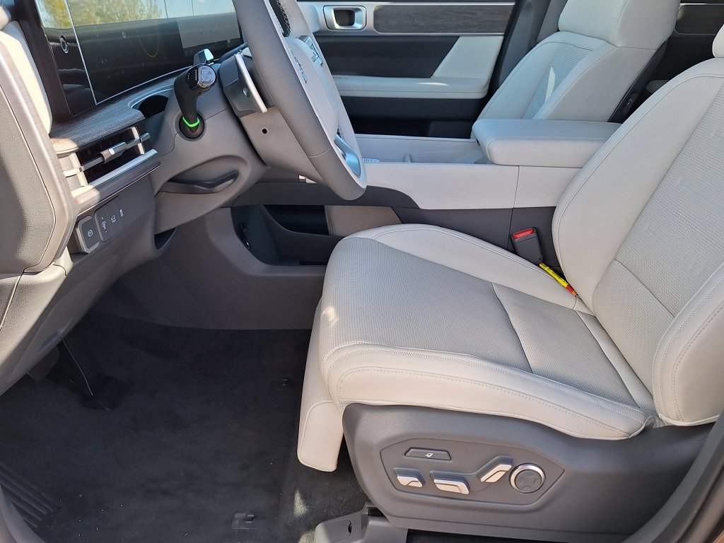 New 2026 Hyundai Santa Fe Calligraphy AWD/4WD image 11
