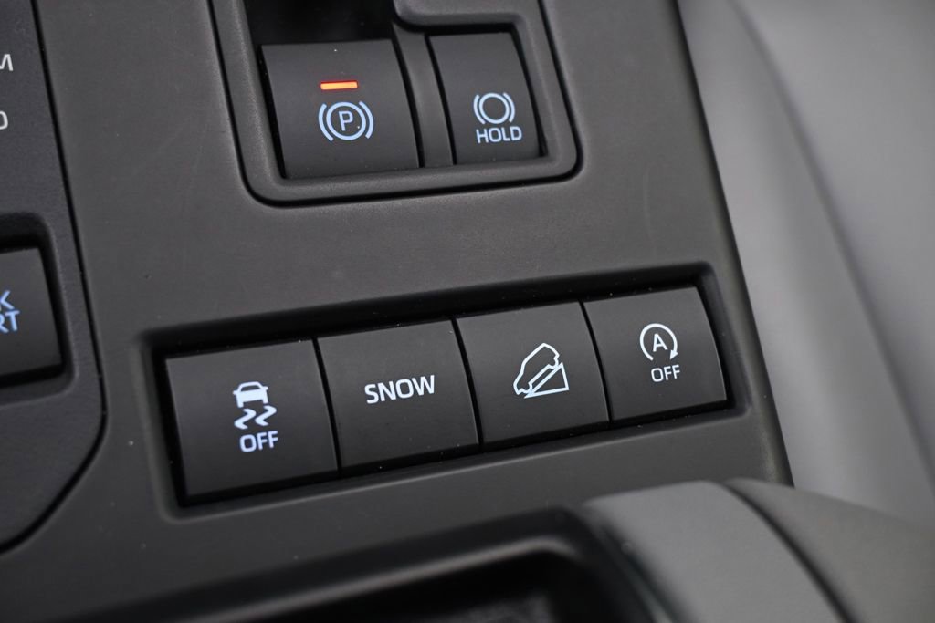 Used 2022 Toyota Highlander XLE image 33