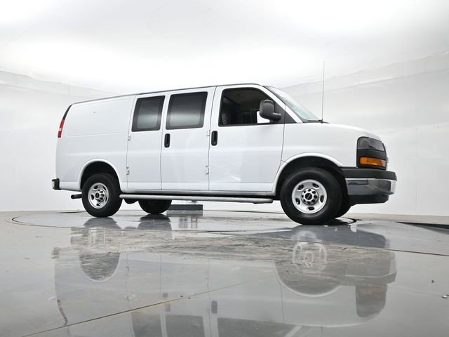 Used 2023 GMC Savana 2500 w/ Driver Convenience Package image 30