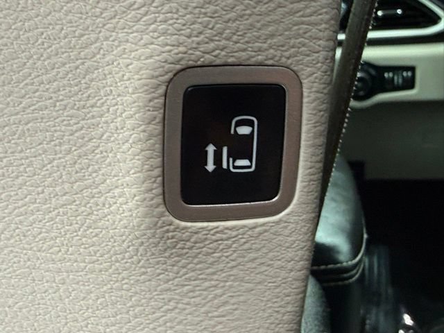Used 2022 Chrysler Pacifica Touring-L FWD image 20
