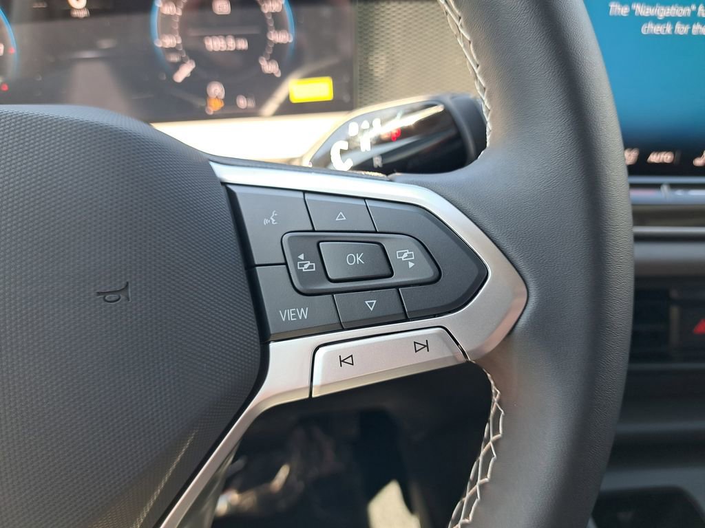 New 2025 Volkswagen Tiguan SE image 30