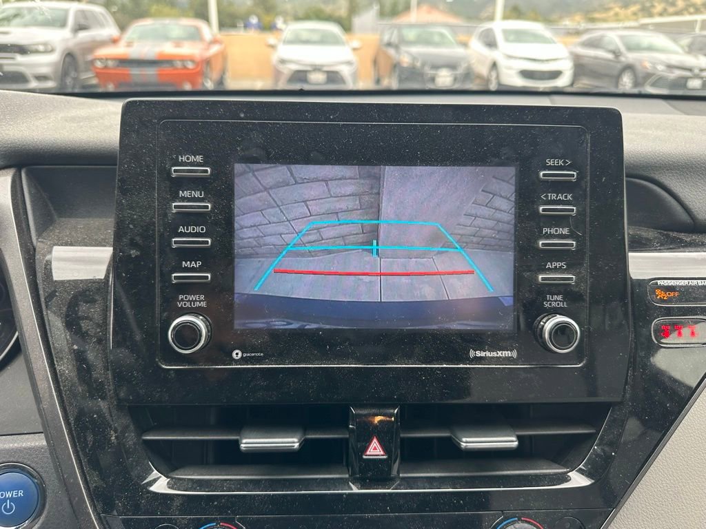 Used 2021 Toyota Camry SE image 11