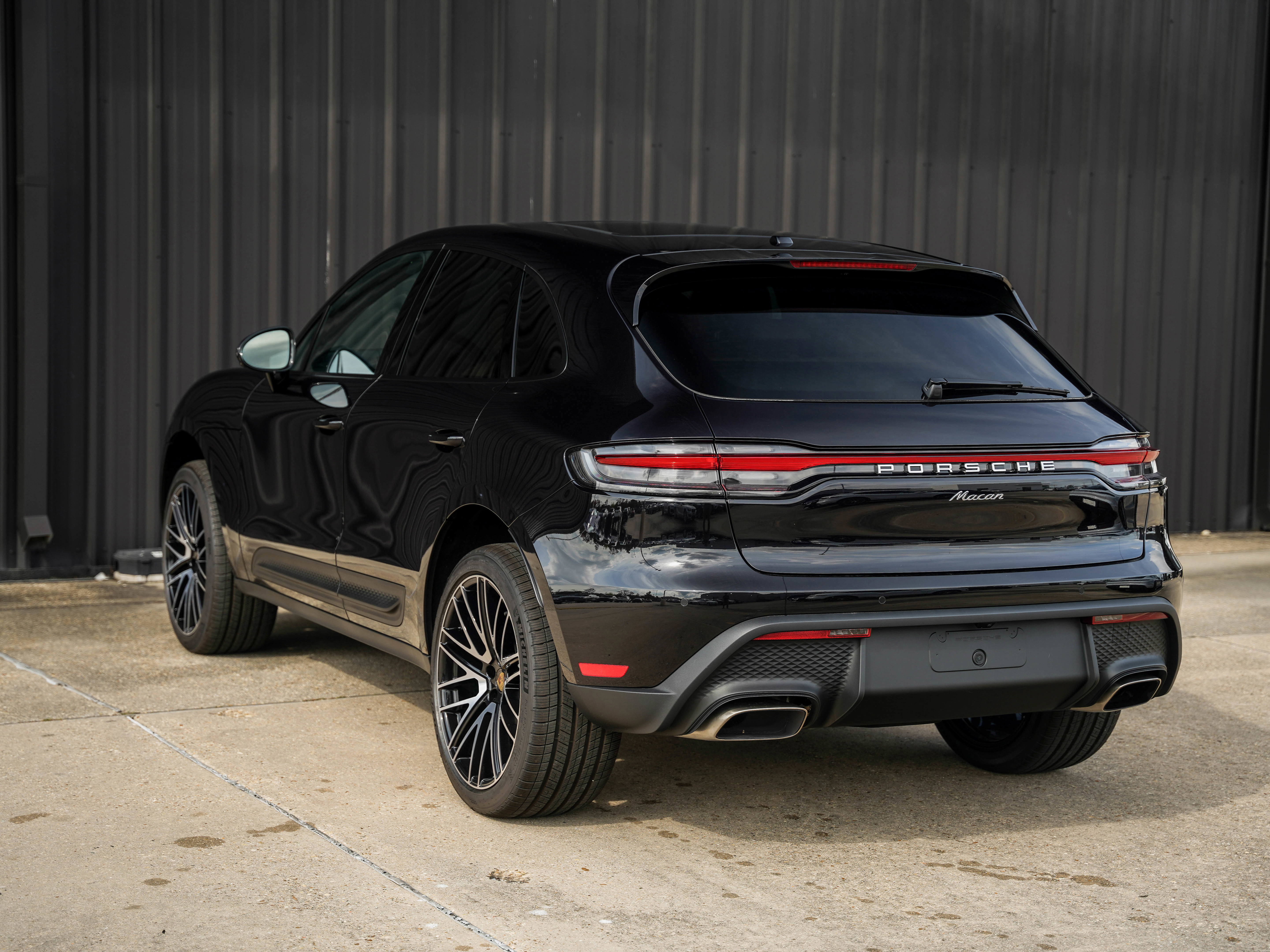 New 2026 Porsche Macan image 3