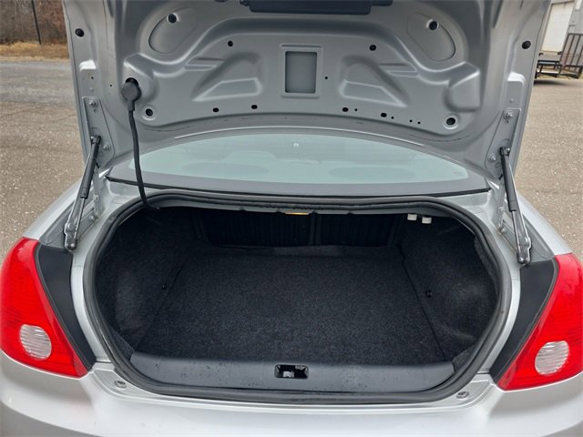 Used 2009 Pontiac G6 Sedan w/ Sport Package 1 image 23