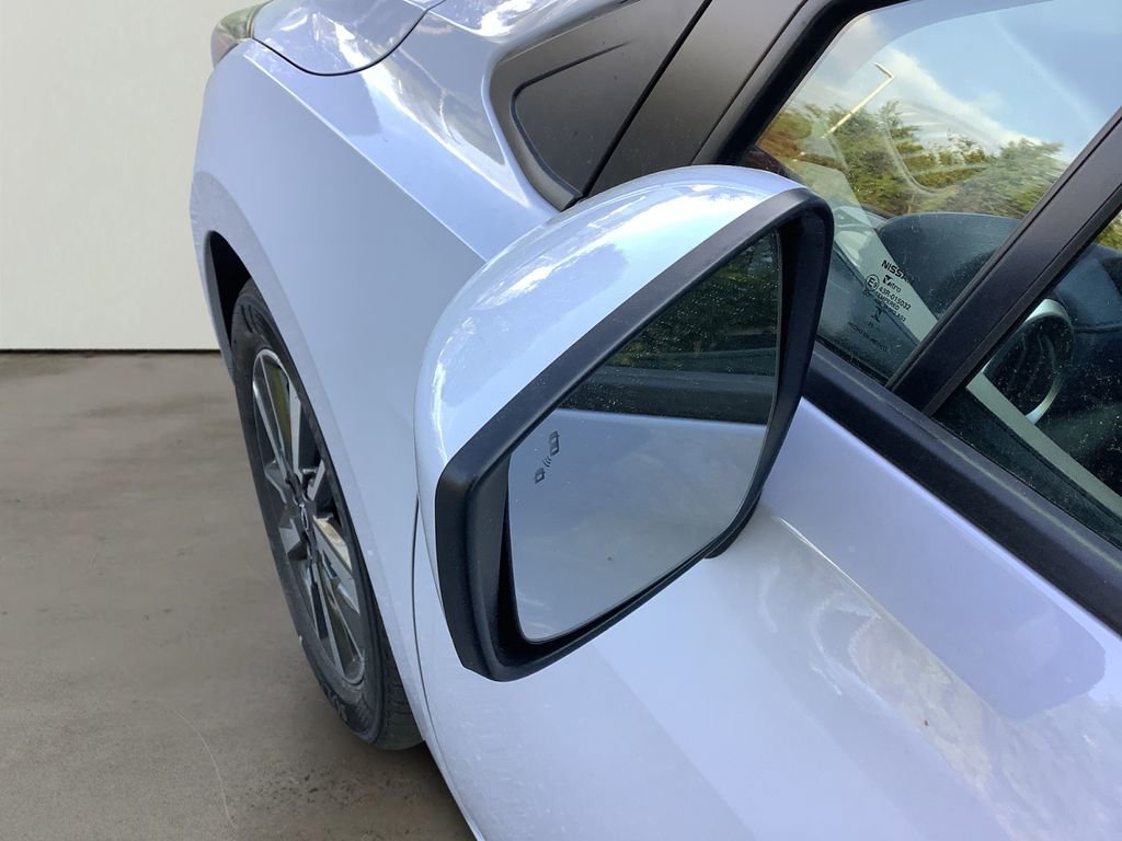 New 2025 Nissan Versa SV w/ Trunk Package FWD image 11