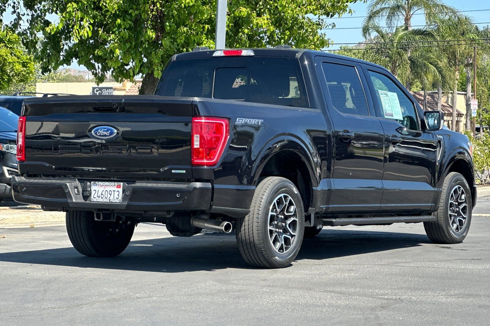 Used 2023 Ford F150 XLT w/ Equipment Group 302A High image 4