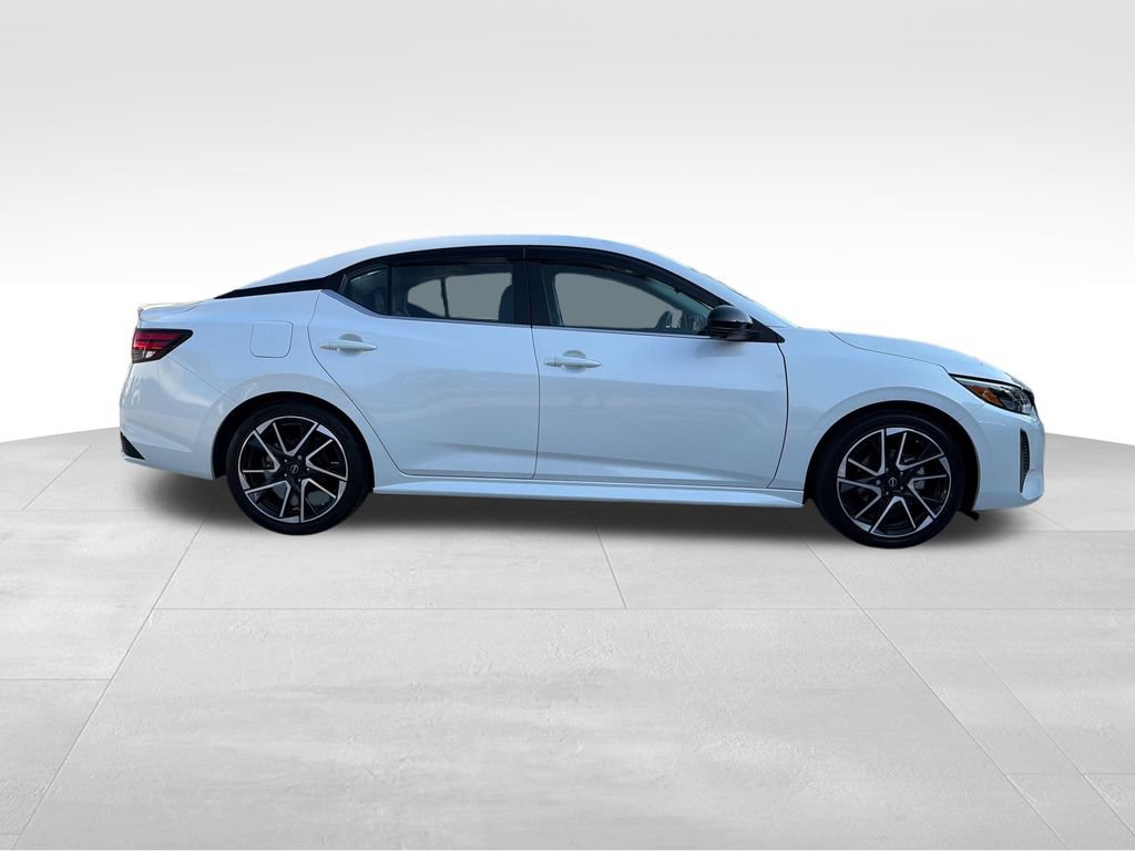 Certified 2024 Nissan Sentra SR w/ SR Premium Package FWD image 9