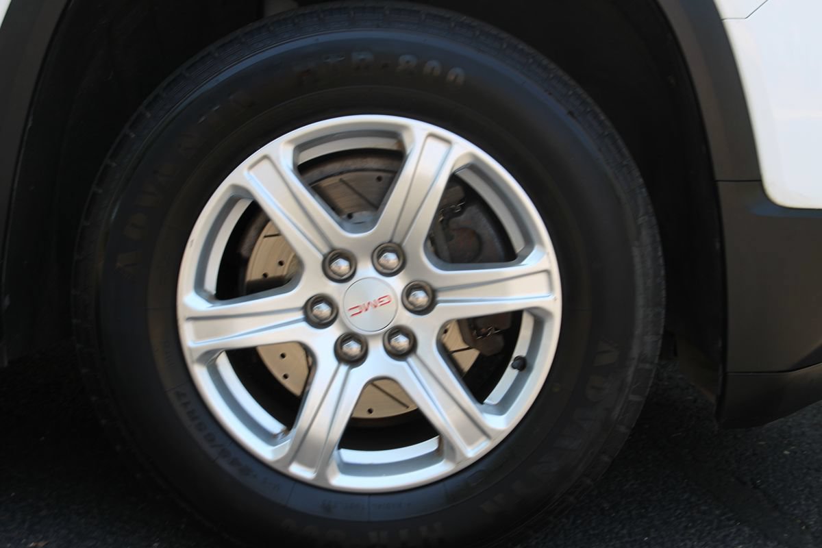 Used 2018 GMC Acadia SLE FWD image 43