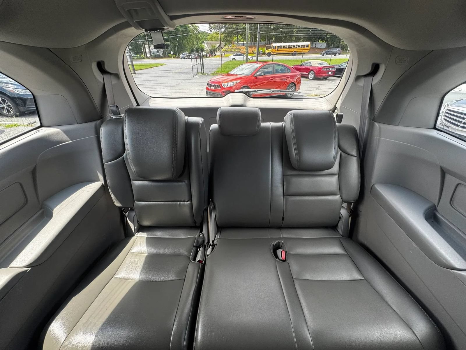 Used 2015 Honda Odyssey EX image 22