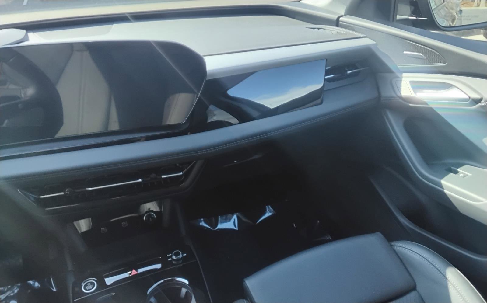 Certified 2025 Audi Q6 e-tron Premium Plus w/ Premium Plus image 23