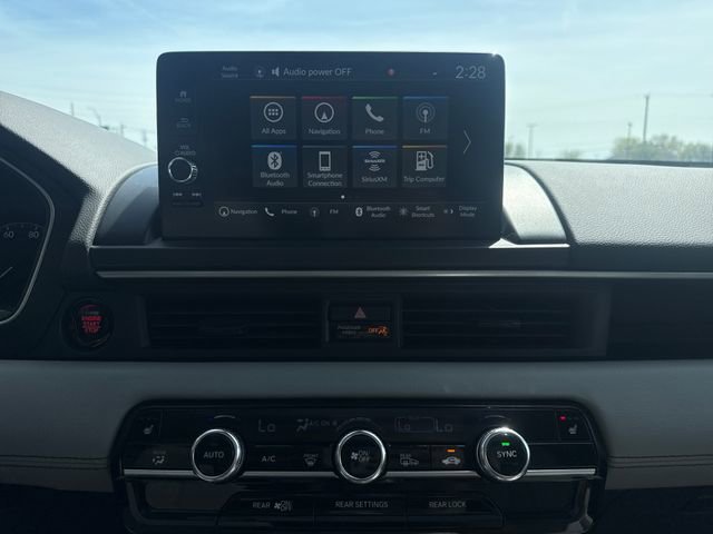 Certified 2023 Honda Pilot Touring image 17