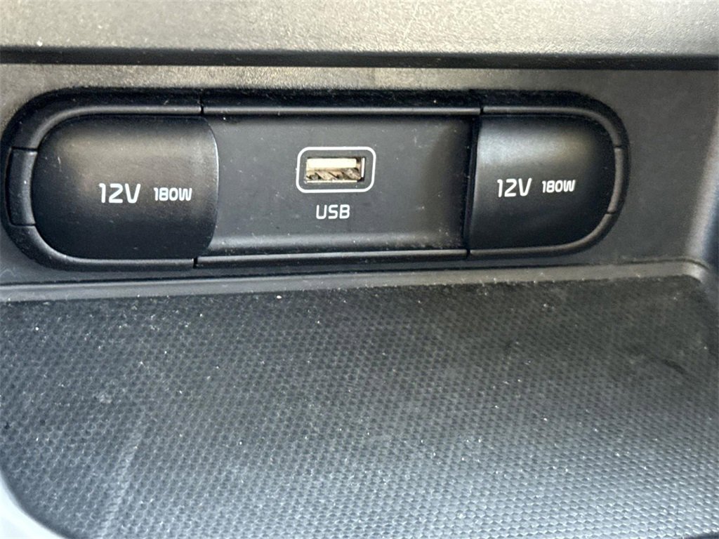 Used 2024 Kia Soul LX w/ Option Group 015 image 33