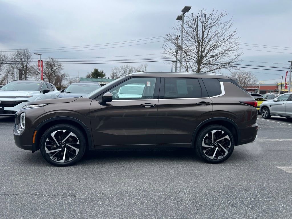 Used 2022 Mitsubishi Outlander SEL image 6