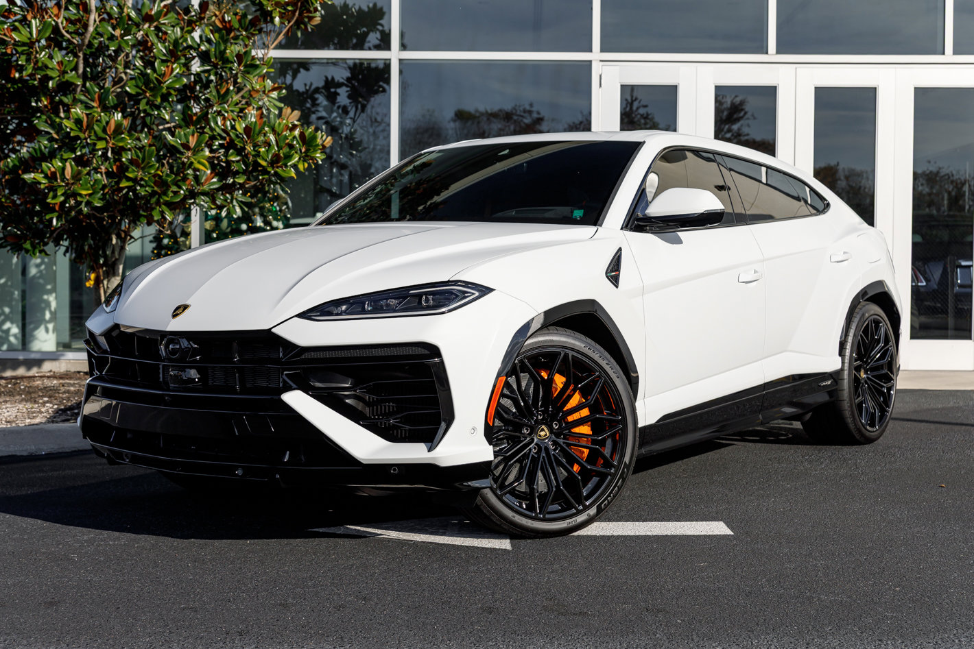 Used 2025 Lamborghini Urus SE