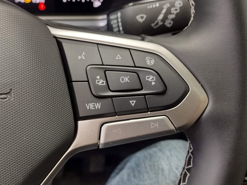 New 2026 Volkswagen Taos SE AWD/4WD image 25