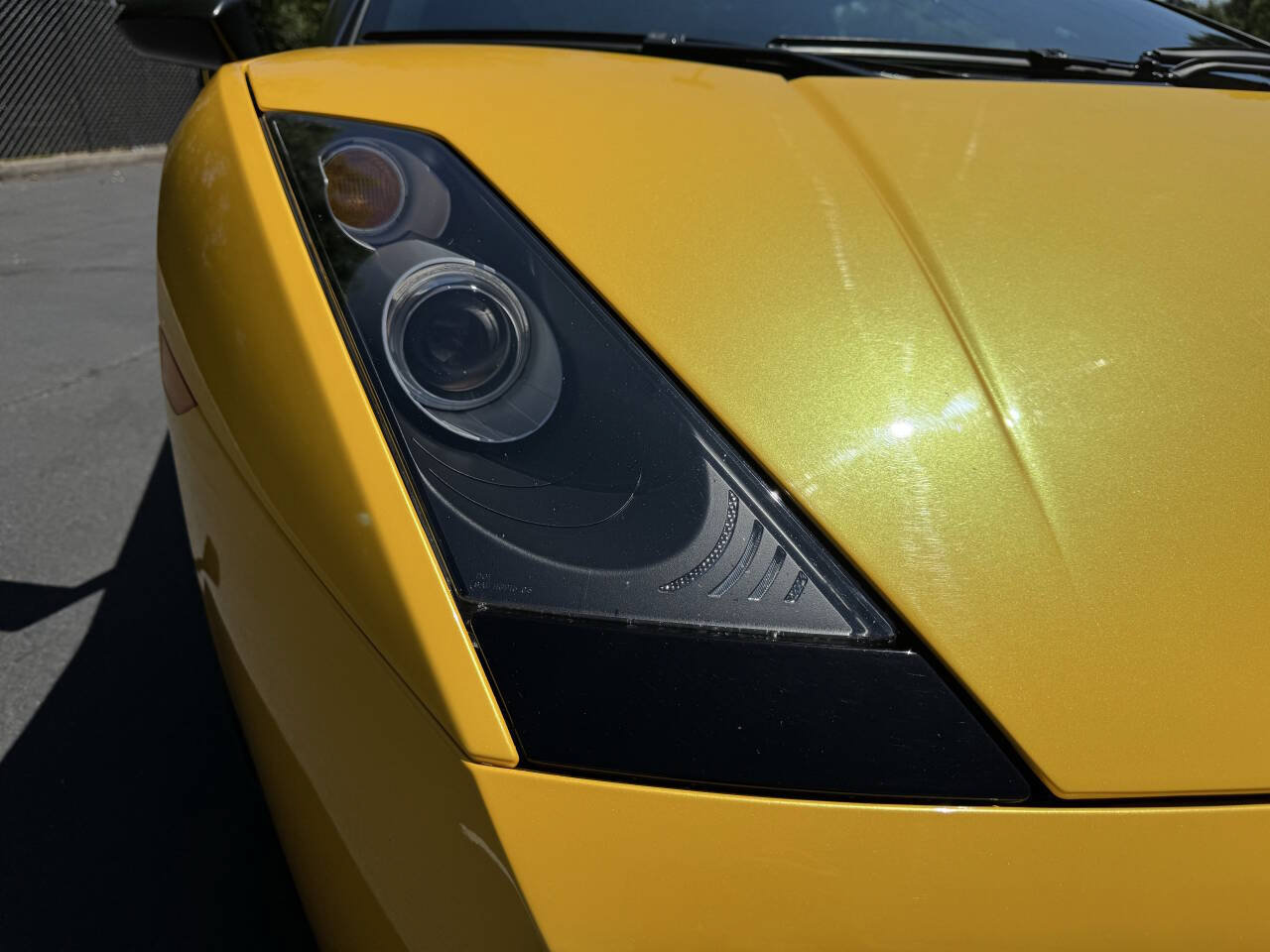 Used 2004 Lamborghini Gallardo AWD/4WD image 9