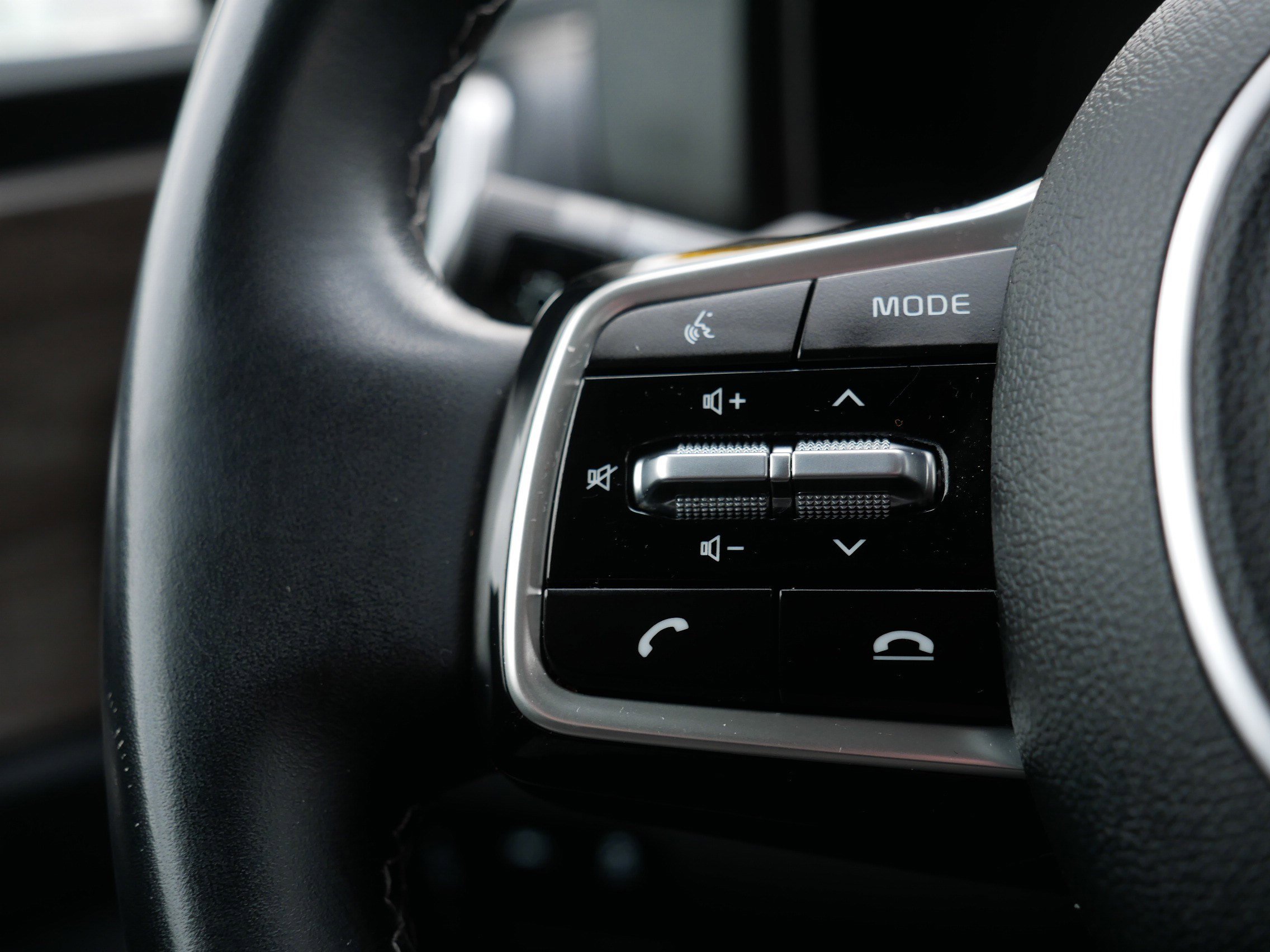 Certified 2022 Kia Sorento S image 28