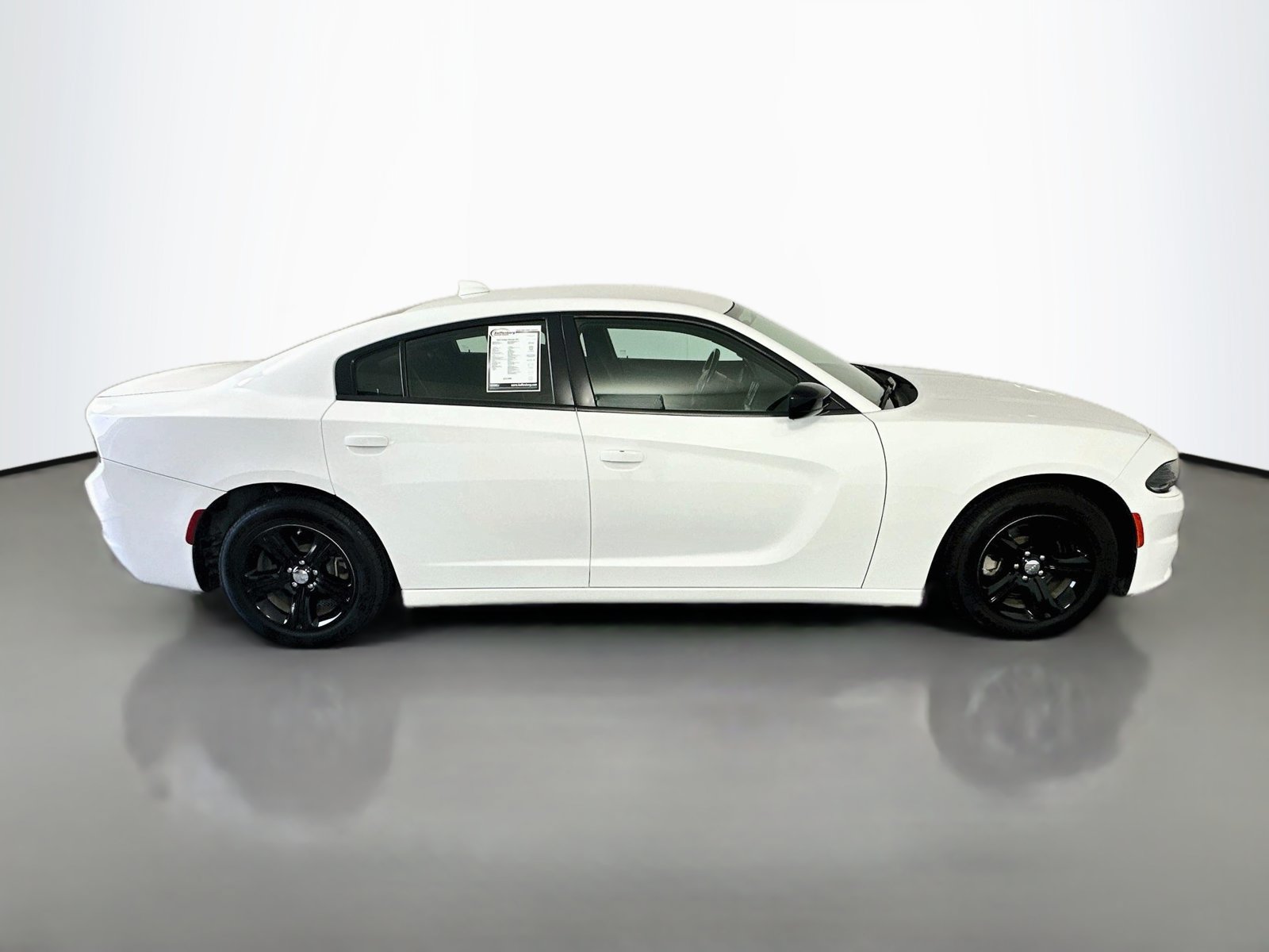 Used 2023 Dodge Charger SXT RWD image 8