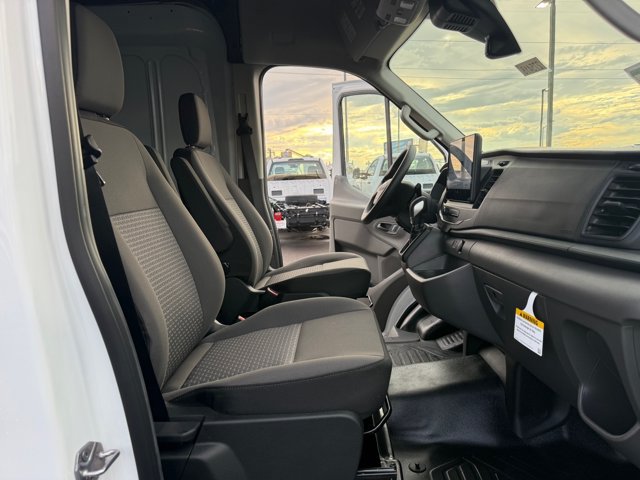 New 2027 Ford Transit 250 148 Medium Roof RWD image 15