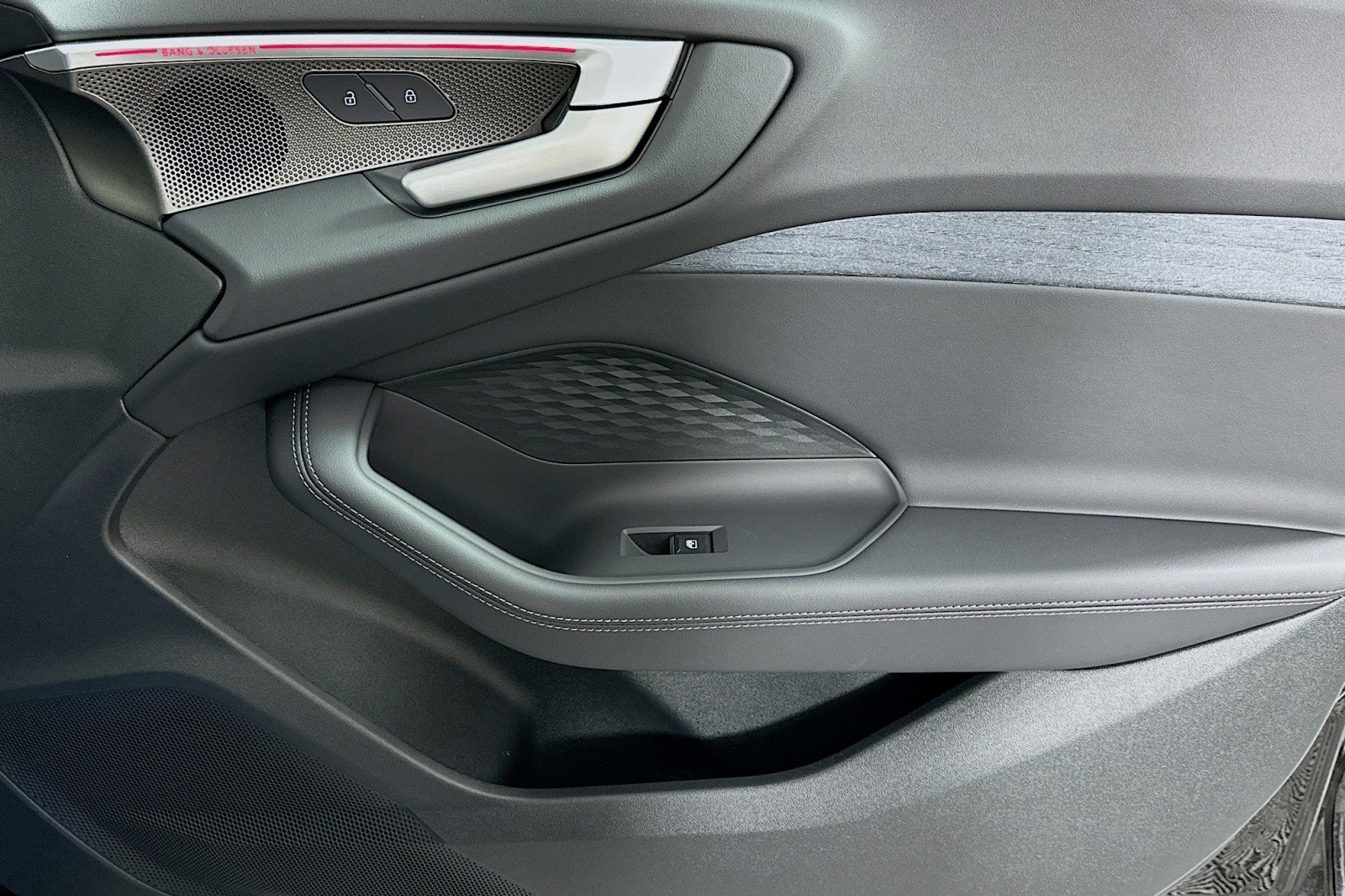 Used 2025 Audi A5 2.0T Premium Plus w/ Premium Plus image 23