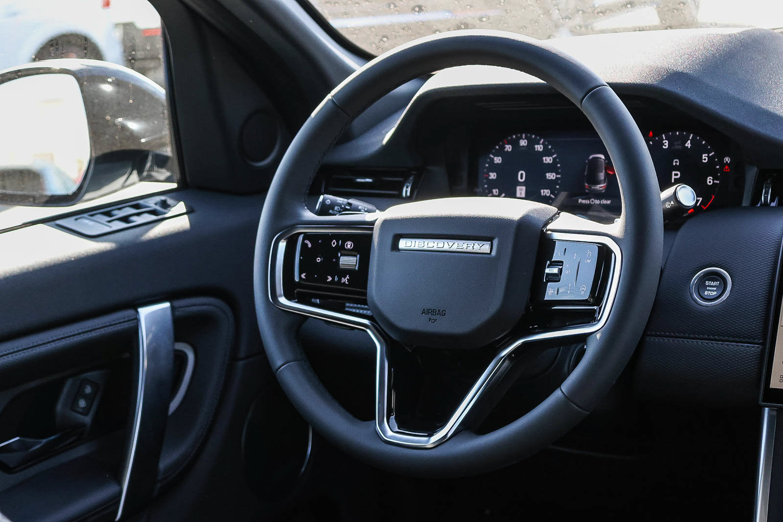 New 2026 Land Rover Discovery Sport Landmark AWD/4WD image 25