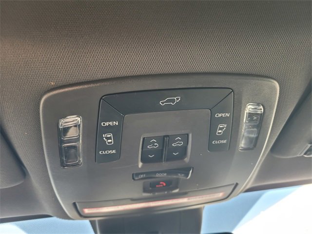 Used 2024 Toyota Sienna XSE image 23