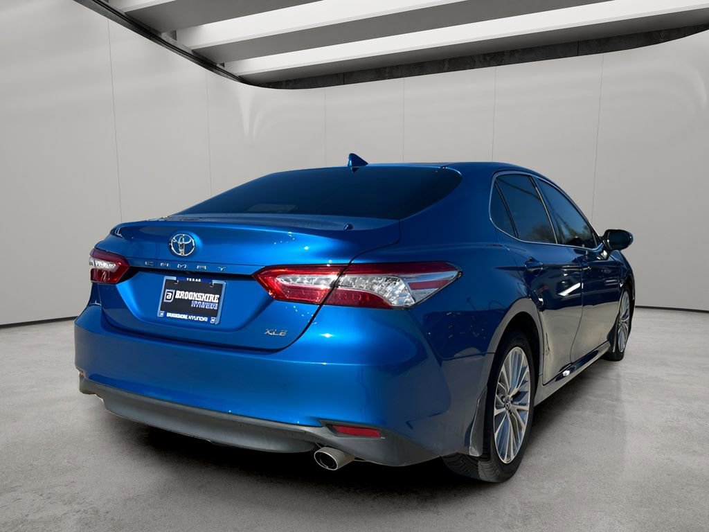 Used 2019 Toyota Camry XLE image 5