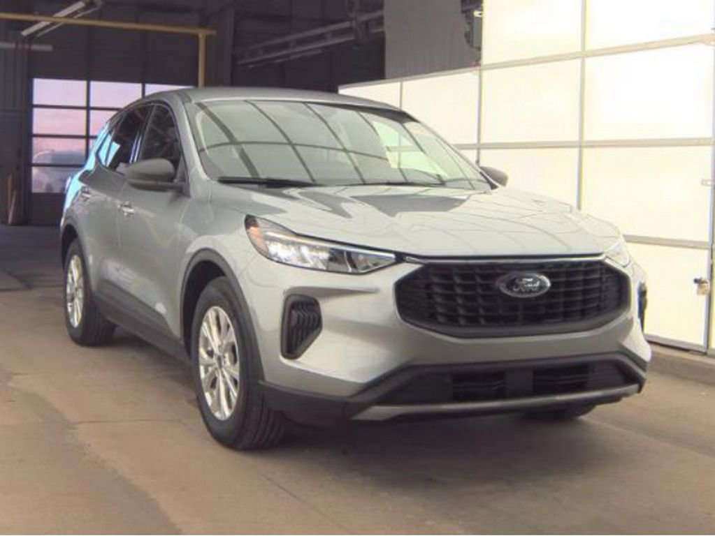 Used 2023 Ford Escape Active w/ Tech Pack #1 FWD image 4